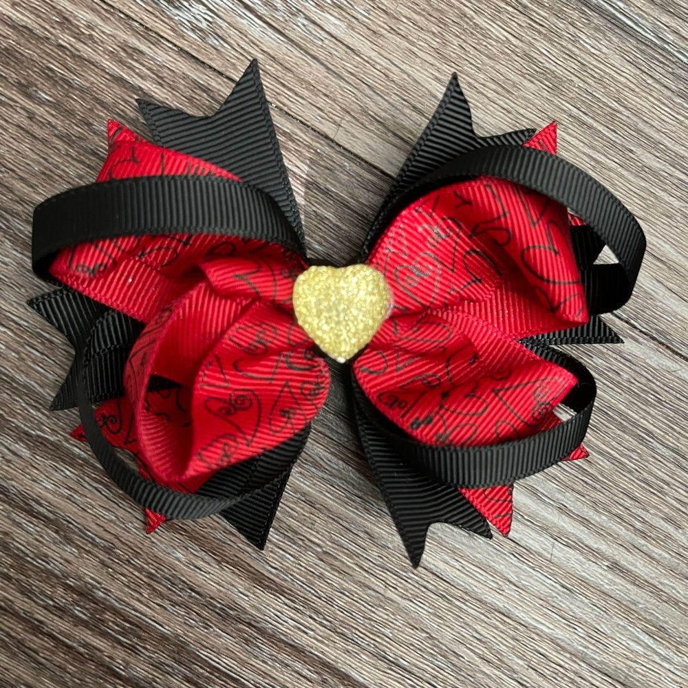 Tons of cute girl hair bows 🎀